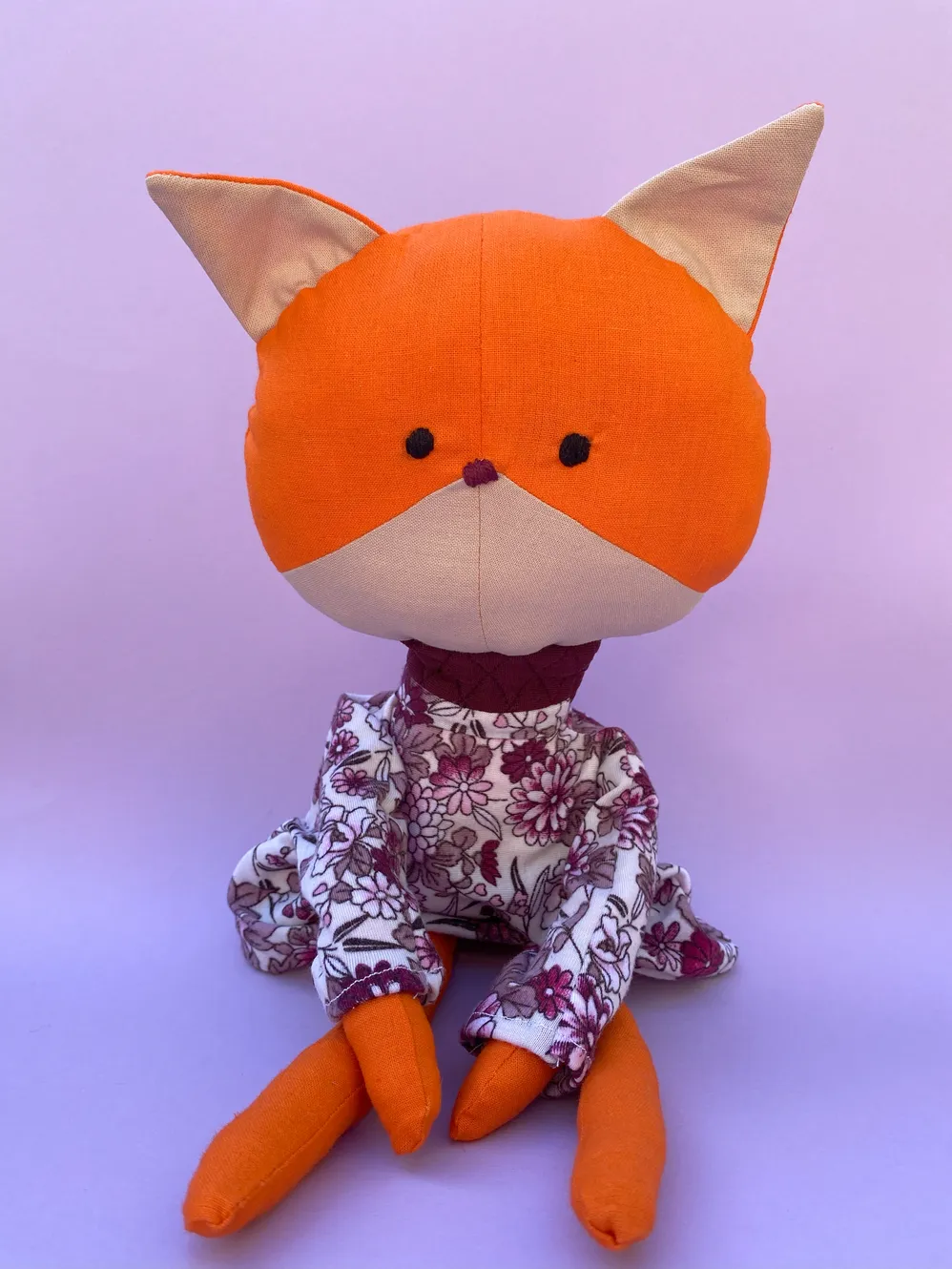 Foxy with floral pullover