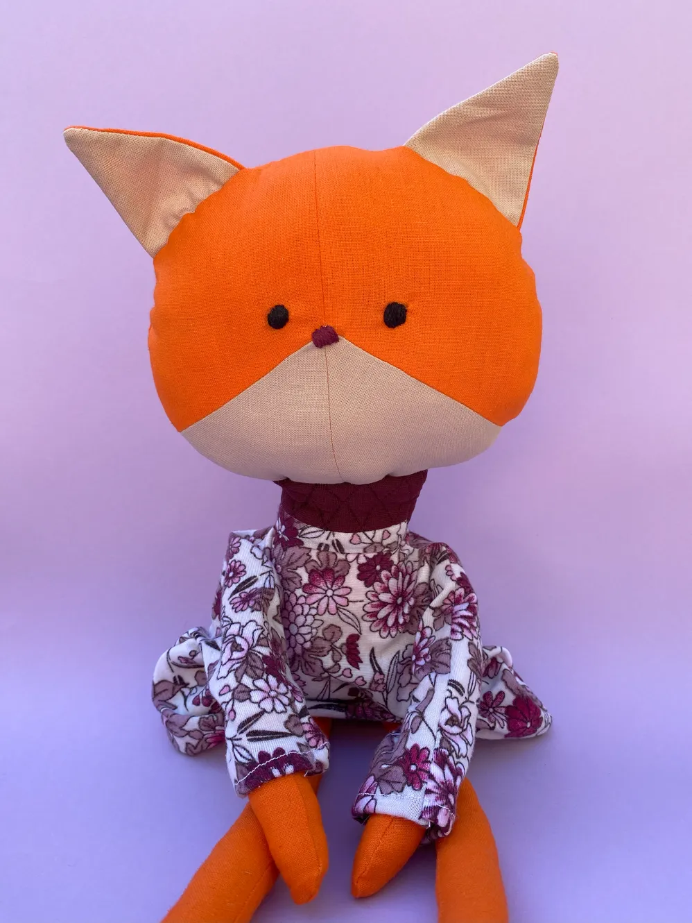 Foxy with floral pullover